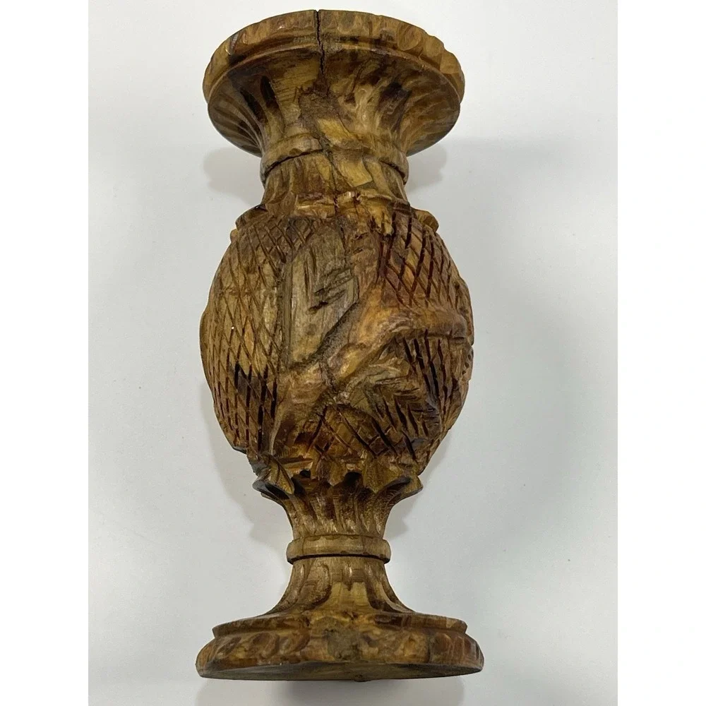 Hand-Carved Olive wood Vase Likely  from Bethlehem 5.5